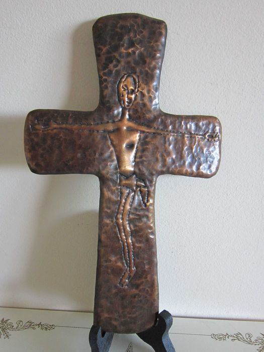 cadou rar Cruce stilizata MidCentury handmade cupru alama Germania1950