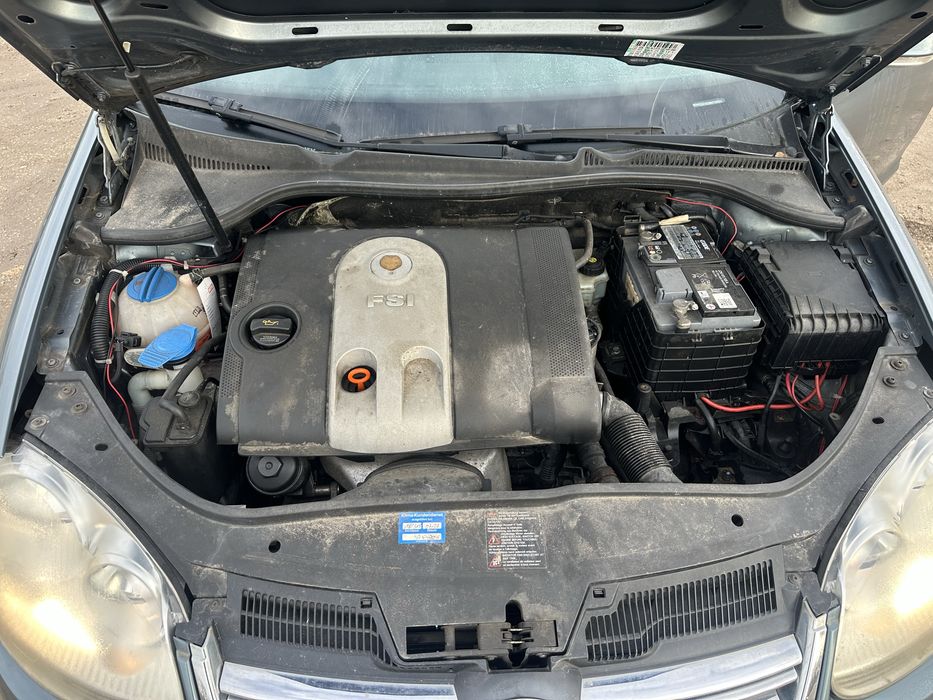 VW Jetta 1.6fsi - НА ЧАСТИ