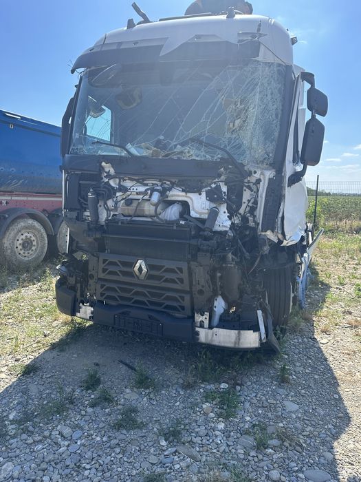 vand piese de renault T 460 2017