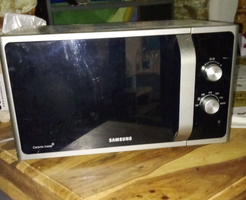 Cuptor cu microunde Samsung