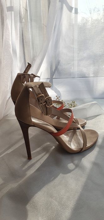 Босоножки  Braska.