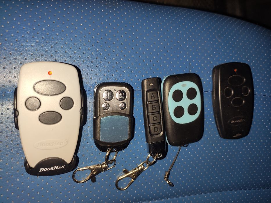 Пульт для шлагбаума и ворот.