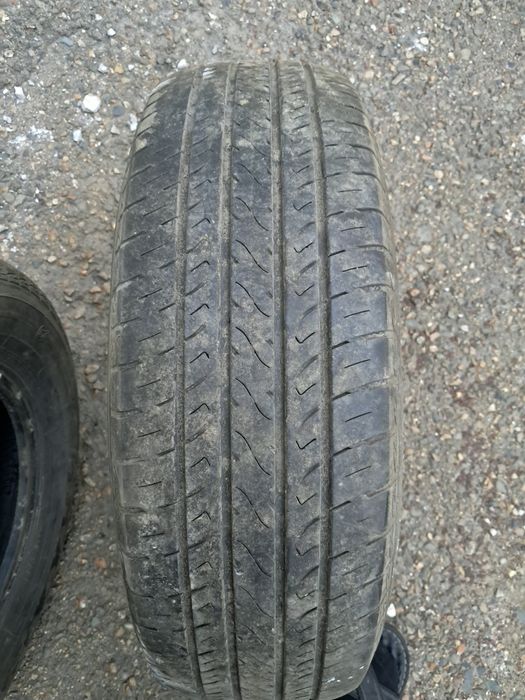 Продам шины 205/70R15 Maxxis