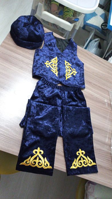 Комплект 6-7 жас. 9000тг.