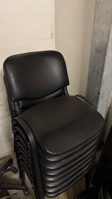 Офис столове с подлакътници