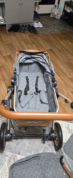 Продам детскую коляску
