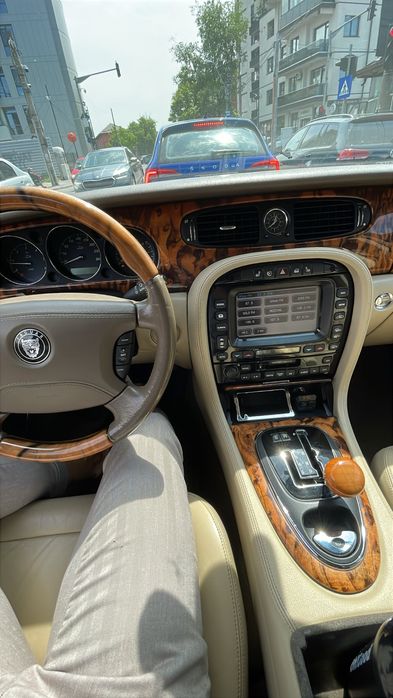 JAGUAR XJ 0 — imagine 2