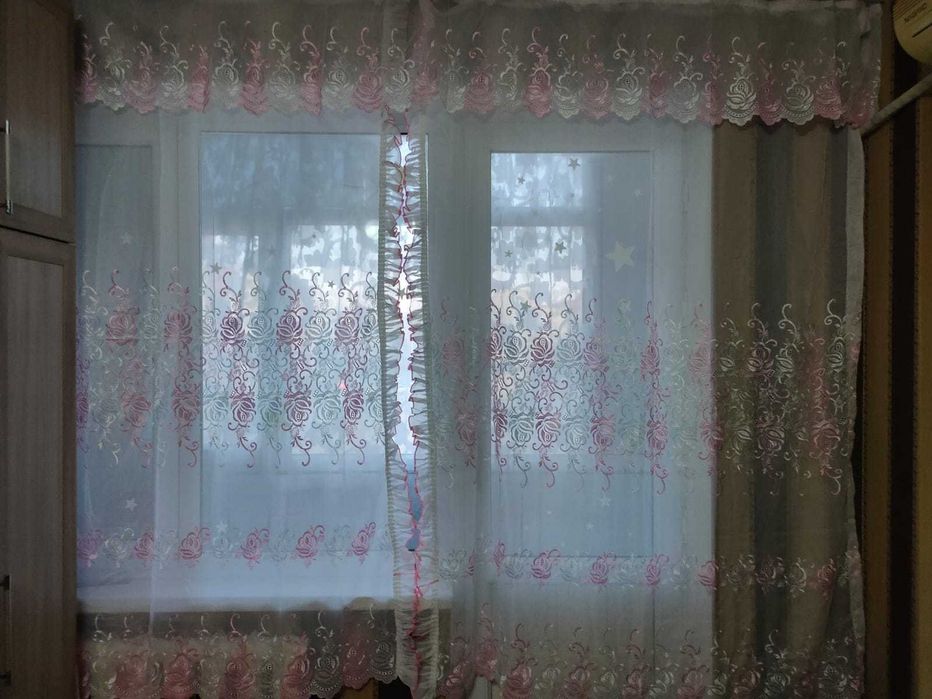 Срочно Продам  коплект штор
