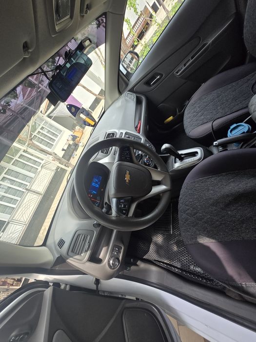 Chevrolet Cobalt 2024 — 3