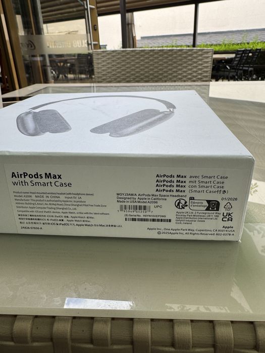 AirPods Max чисто нови