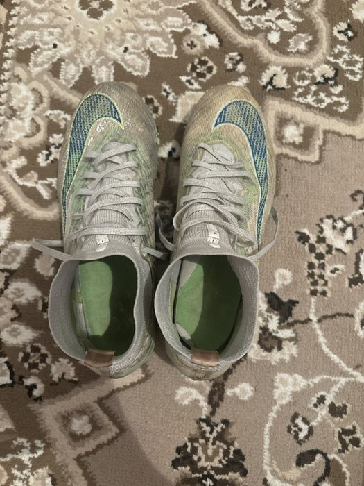 Бутсы сатылады размер 39