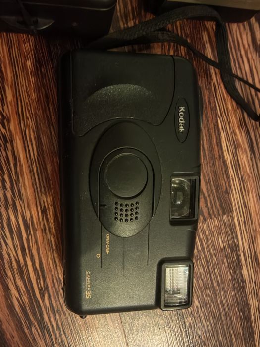 Пленочный фотоаппарат