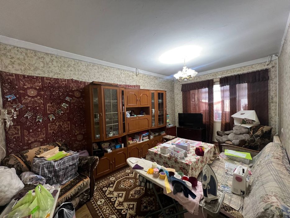 Сотилади 4/3/4 Коракамиш 2/4