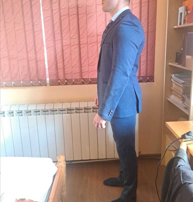 Стилен италиански костюм с риза и вратовръзка. РАЗМЕР (М)