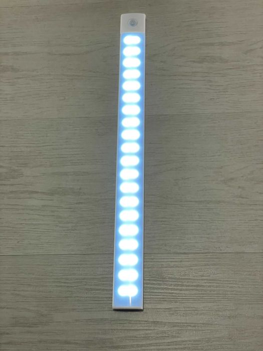 Bara LED dulap/bucatarie/mobila USB-C magnetic cu senzor miscare