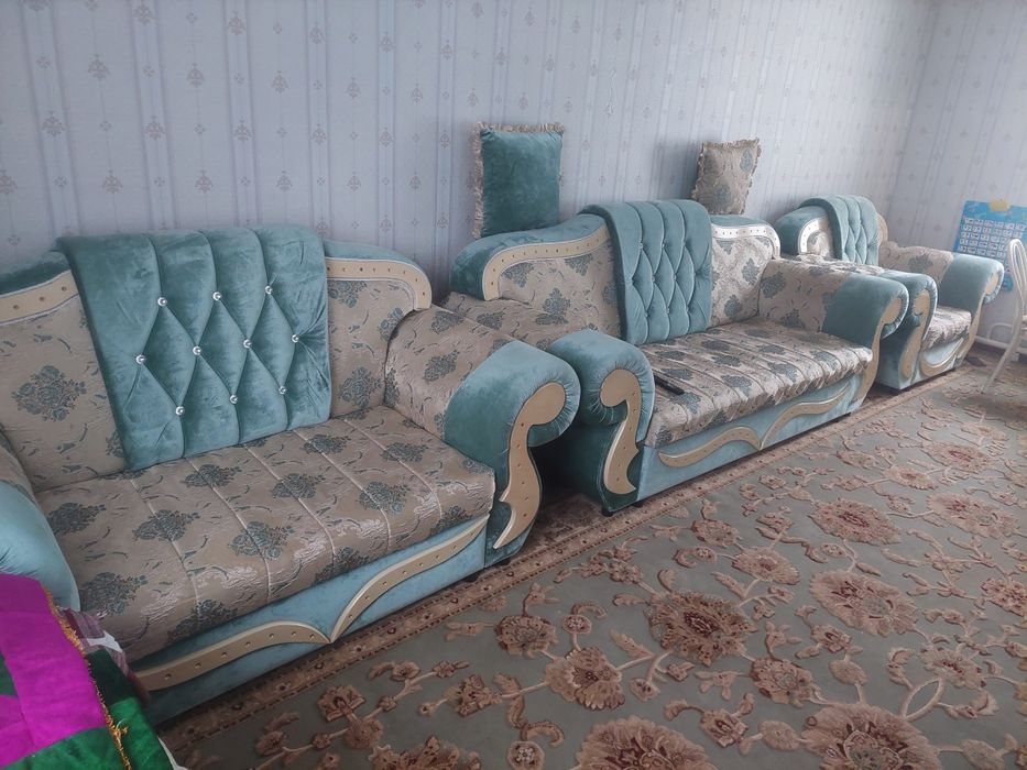 Диван комплект мебел