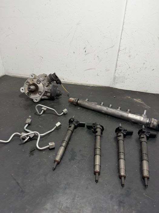 Kit injectie injectoare Audi A6 C6 2.0 TDI CAHA CAGB Euro 5 Kit injectie injectoare pompa inalta Audi A5 8T 2.0 TDI 2.0 TDI CAHA 03L130277