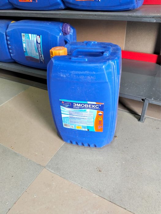Канистры пластиковые 20л; 34л; 38л.