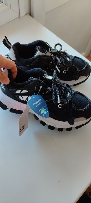 Кроссовки детские 34 размер (Li-ning)