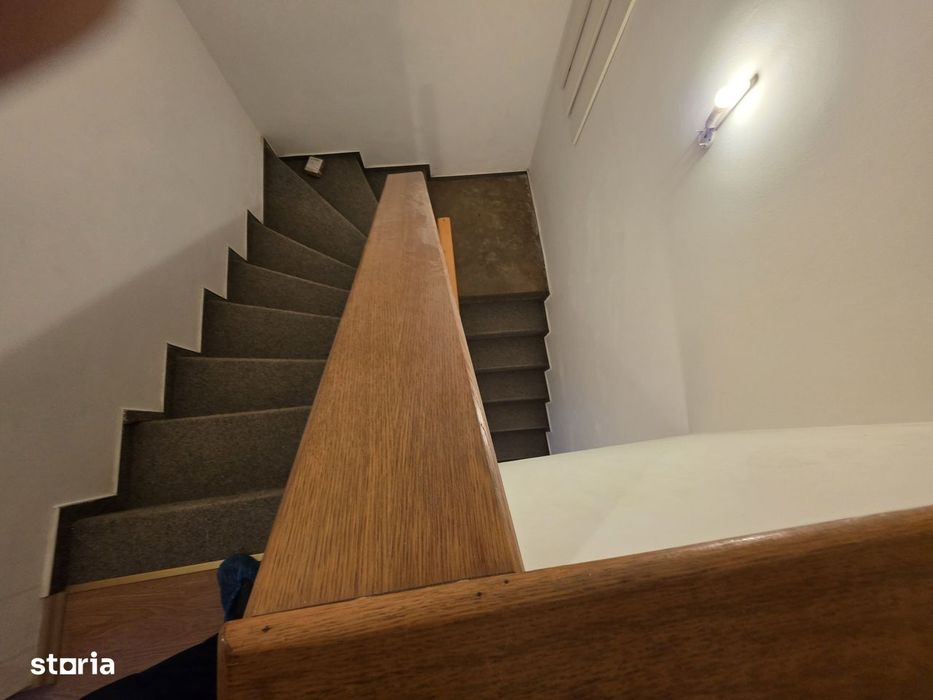 Casa 5 camere complex rezidential in Pipera!!