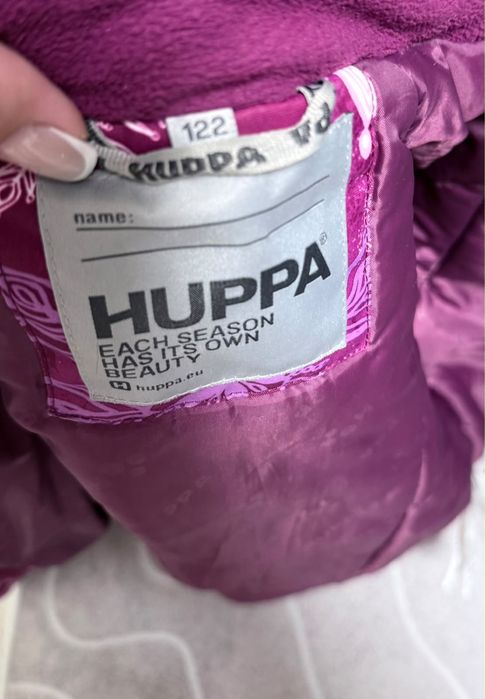 Продам зимнюю детскую куртку Huppa для девочки