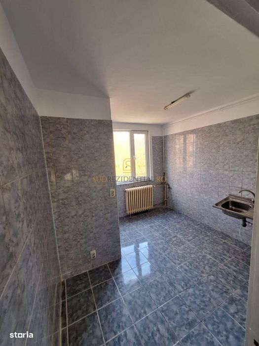 Apartament 2 camere de vanzare, Aparatorii Patriei, metrou, Sector 4