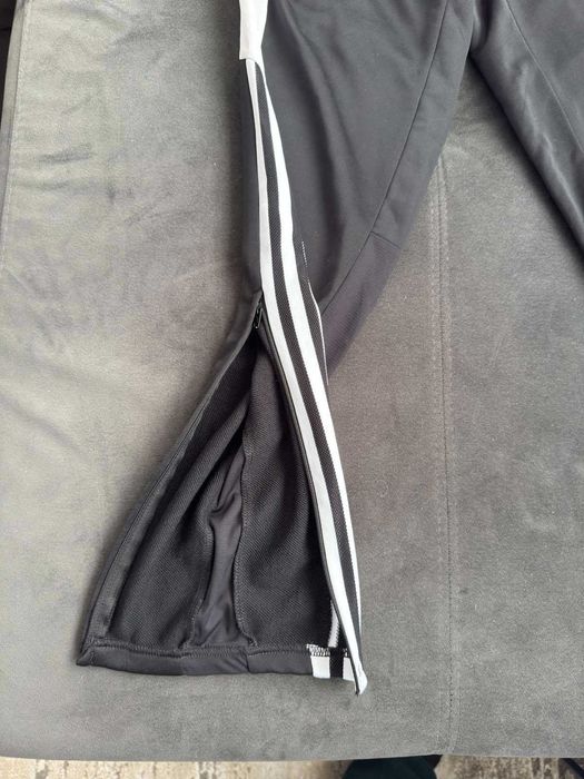 Детски анцуг Adidas – размер XS