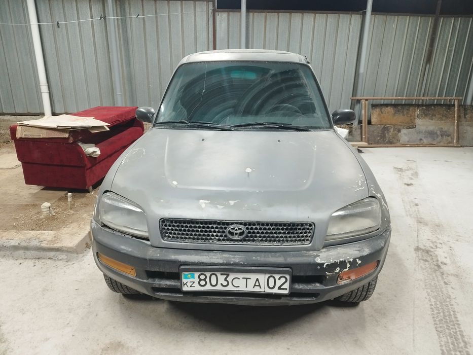 Продам Rav 4 машина состояние среднее!