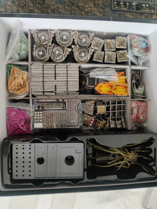 Core Space: First Born KS joc de societate boardgame