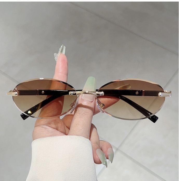 Продам новые солнцезащитные очки