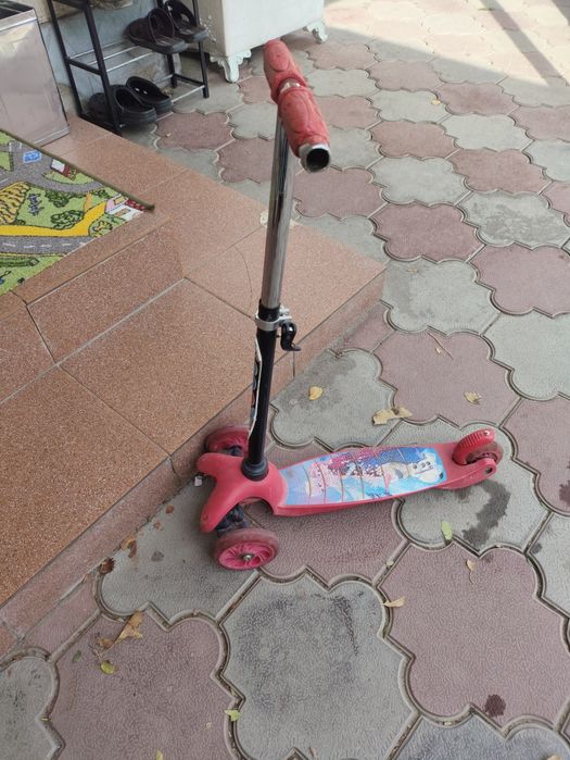 Продам детский самокат