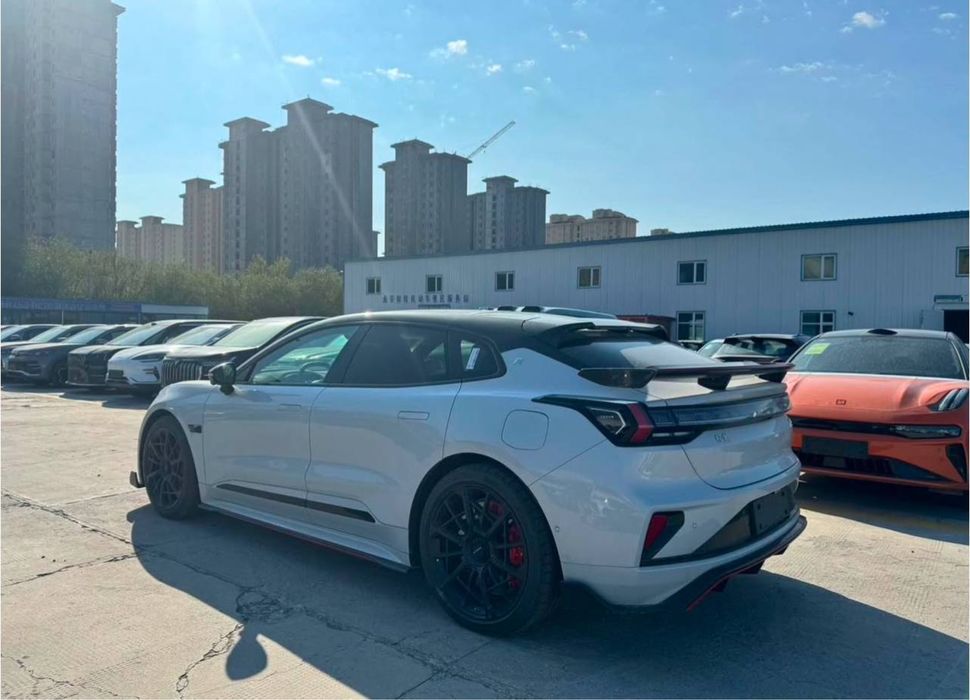 Zeekr 001 2024 — 3