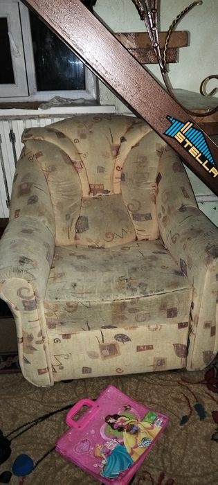 Отдам два кресла