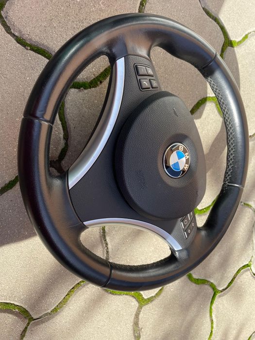Vând volan BMW seria 1 3 X1