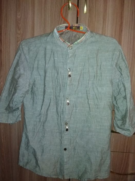 Продам мужские рубашки