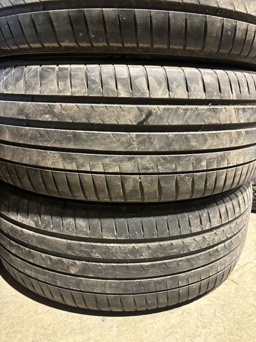Anvelope vara 235/50/21 set Michelin