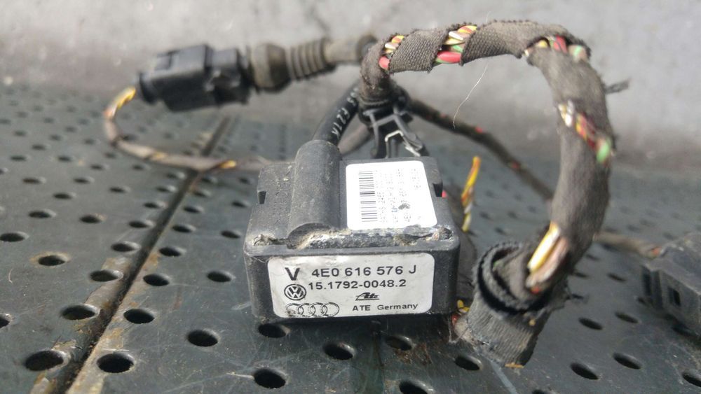 Senzor suspensie audi a8 d3 4e2 4e8 4e0616576j 15179200482