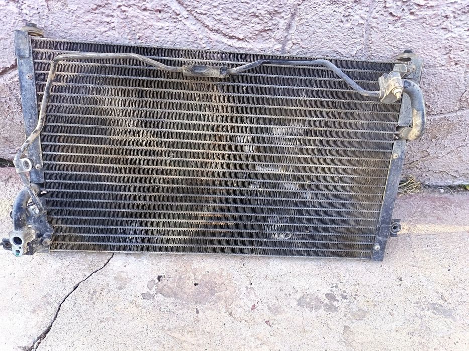 Продам радиатор от кондицанера Паджеро 2