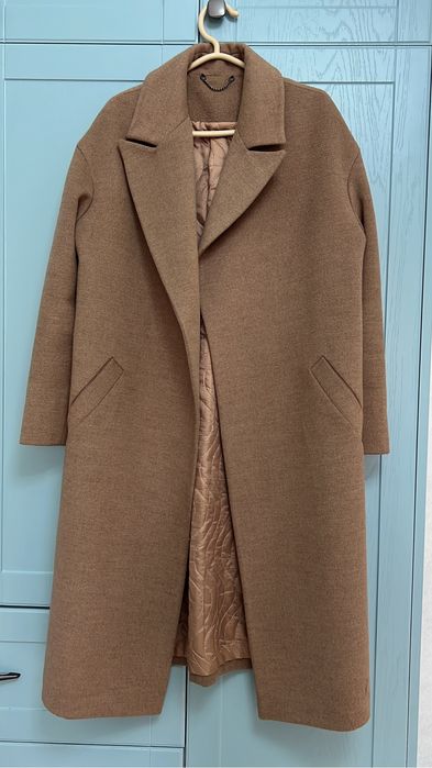 Хорошие плащ, пальто, платье