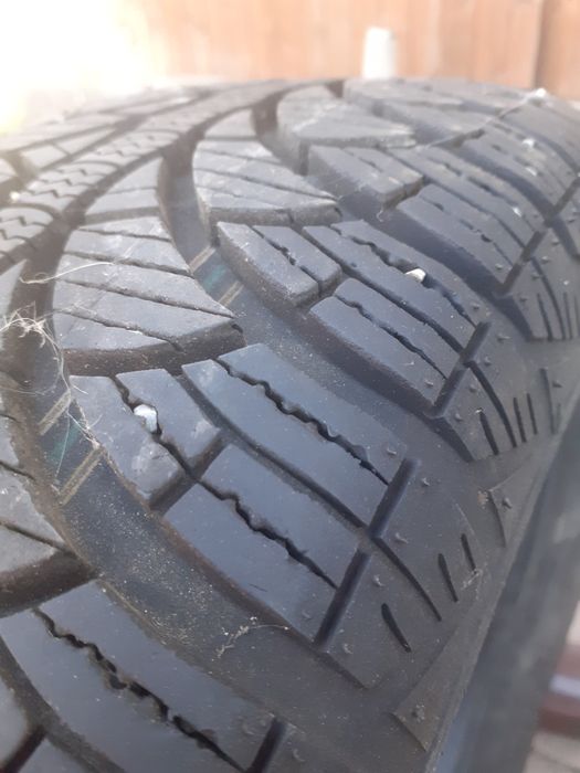 Anvelopa de iarnă 196/65/15 M+S impecabilă