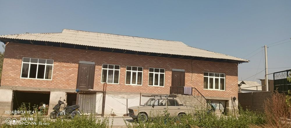 Uy sotiladi 13 sotix