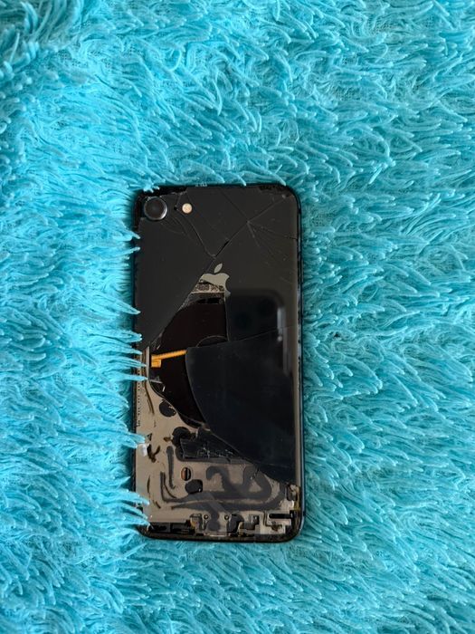 Срочно Продам iphone 8 64 gb