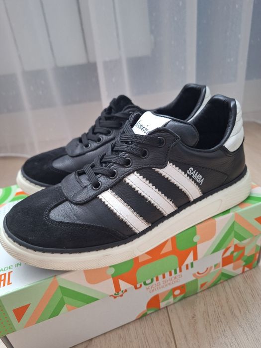 Продам кроссовки кожанные