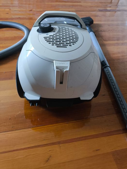 Продам пылесос BOSCH