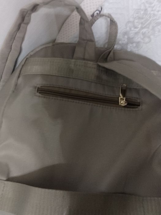 Школьный рюкзак коричневый