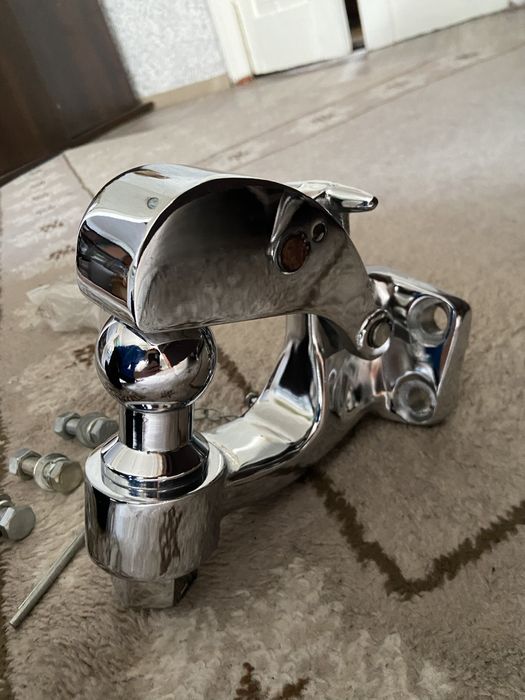 Продам фаркоп на ленд крузер