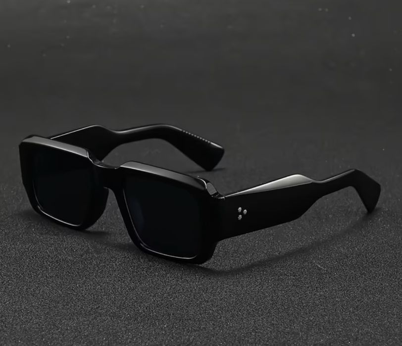 Vând ochelarii ramă groasă!