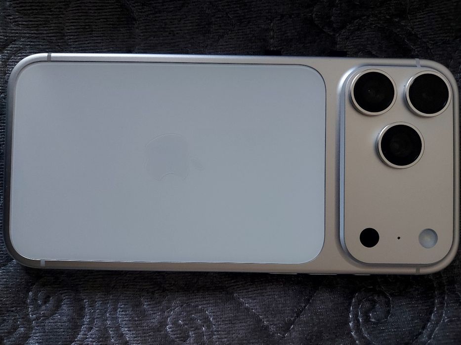 Айфон 17 про мах новый