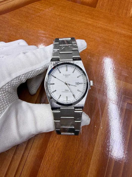 Часы продам Tissot