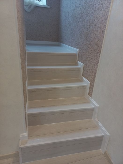 Укладка ламината , линолеум , винил